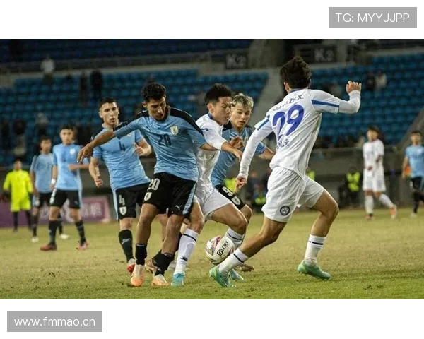 哥伦比亚队持续展现灵活战术风格，逐步重返国际赛场竞争力增强状态。