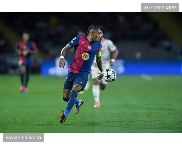 巴萨全队越踢越断线，当前阶段表现波动对赛季争冠形势产生影响